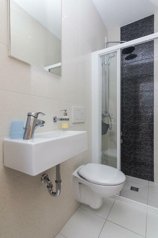 Apartments A&B Makarska Kültér fotó
