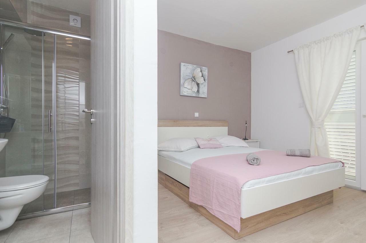 Apartments A&B Makarska Kültér fotó